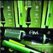 PLANCHA DE PELO + CEPILLO SECADOR VERDE(PALTA) MP-H-036 + OM-1780